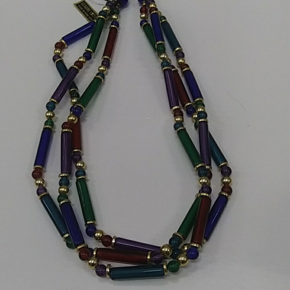 Genuine Lucite Necklace - Picture 5 of 6